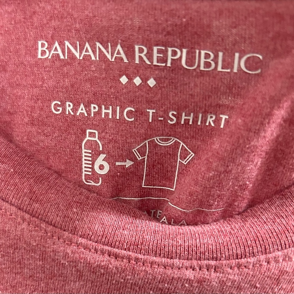 Banana Republic Red Graphic Tee - Picture 2 of 2